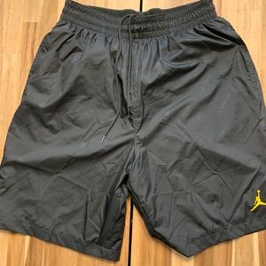 Nike Jordan Legacy AJ4 Men’s Shorts Medium